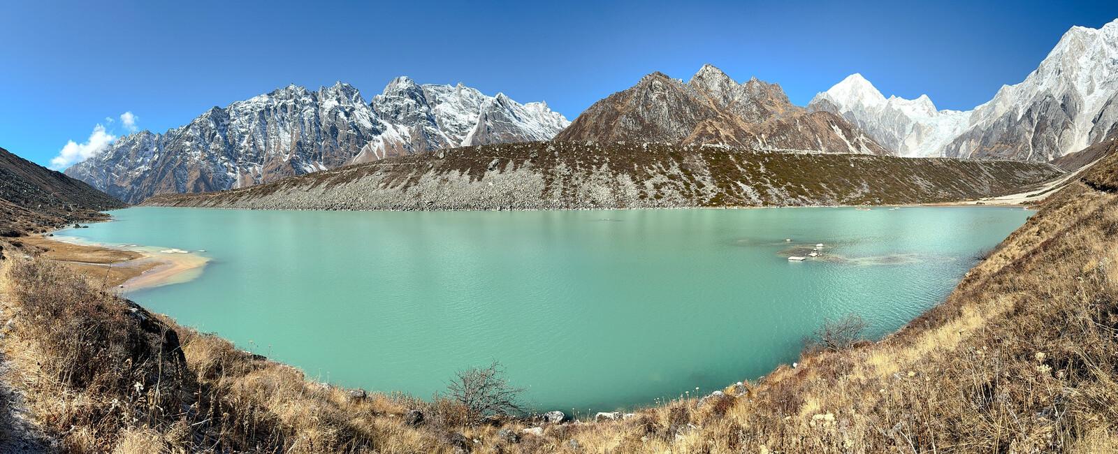 Manasalu Circuit Trek